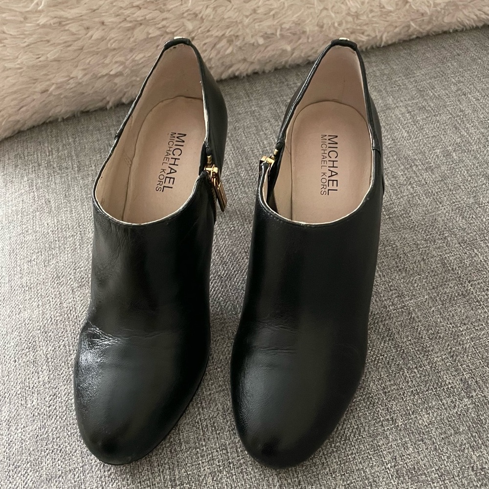 Michael Kors Sammy Ankle Boots - Picture 2 of 11